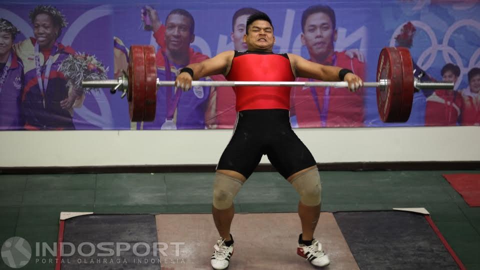 Lifter putra Indonesia, M Zul Ilmi berhasil melakukan angkatan pada seleksi jelang Olimpiade Rio de Janeiro 2016.